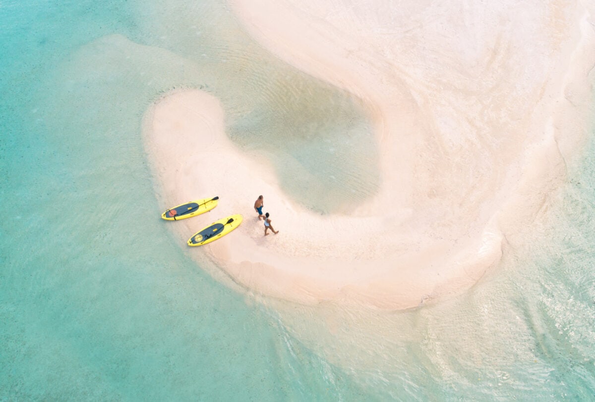 A_BoraBora_PrivateBeach_Paddleboarding_0852©PAULGAUGUIN PONANT Tim McKenna