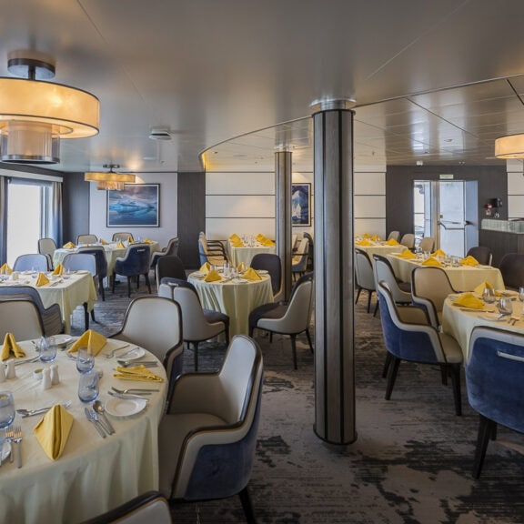 Dining Room, Sylvia Earle, Richard I'Anson